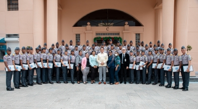 Cadetes de la Policía Nacional son certificados en Prevención de la Drogodependencia